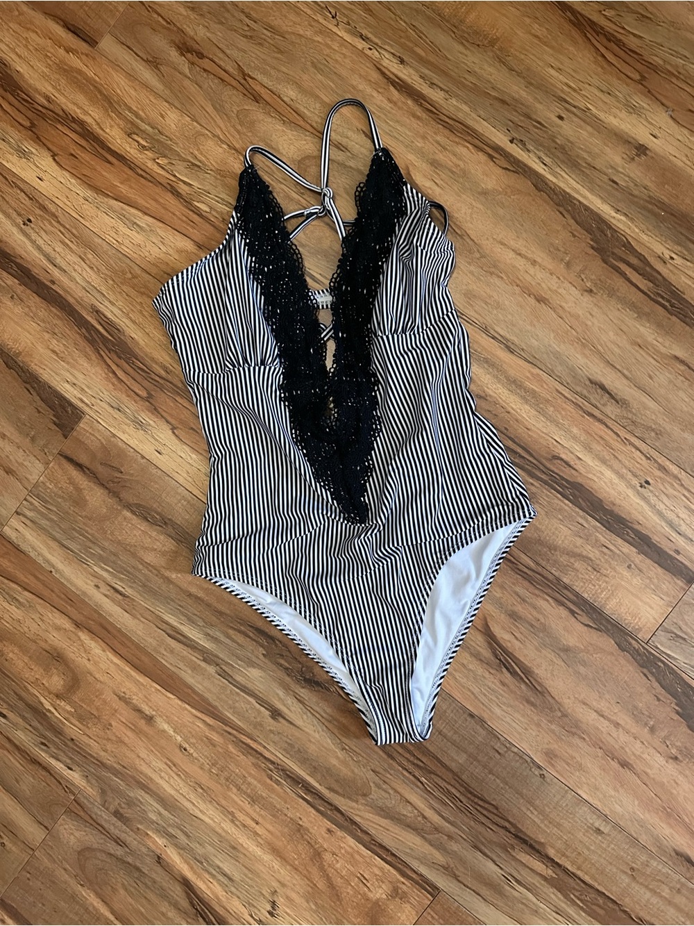 Cupshe Black & White Striped One-Piece Swimsuit with Lace Plunge